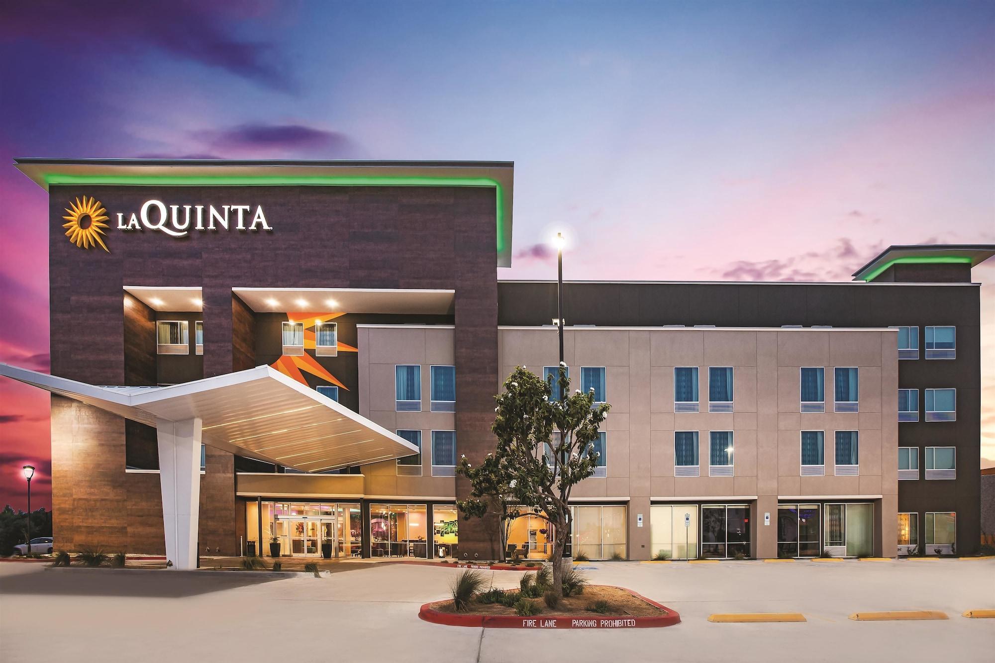 Отель La Quinta By Wyndham Mcallen La Plaza Mall Экстерьер фото