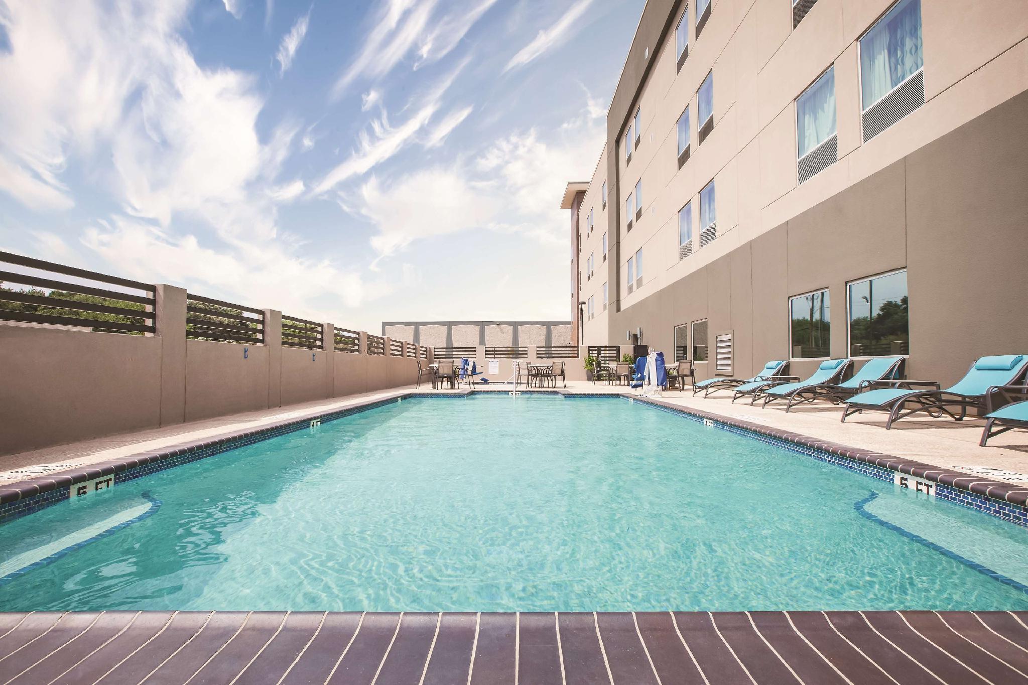 La Quinta By Wyndham Mcallen La Plaza Mall Экстерьер фото